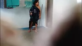 Hitam dengan cerita  ...